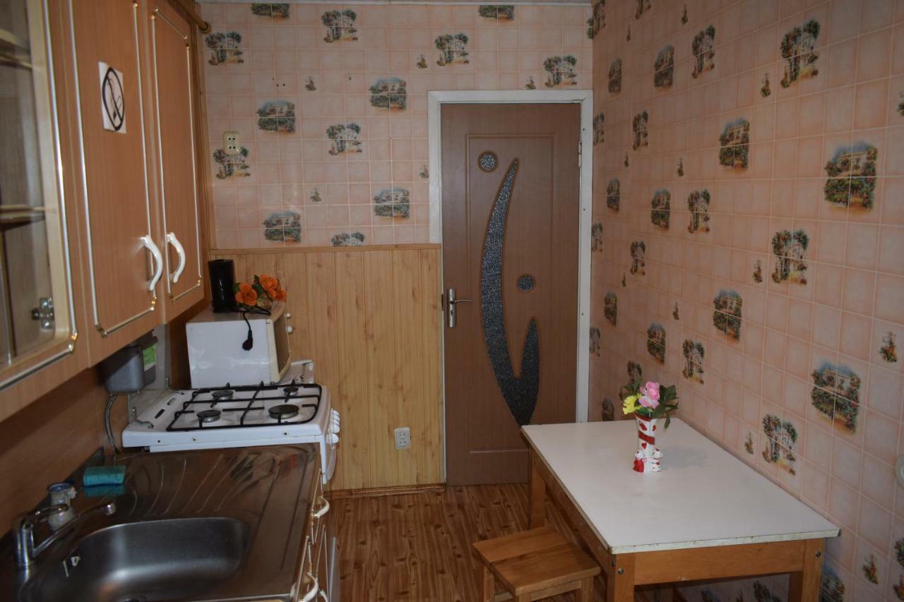 Chernobyl Type Rooms In A Block Flat House Шяуляй Экстерьер фото